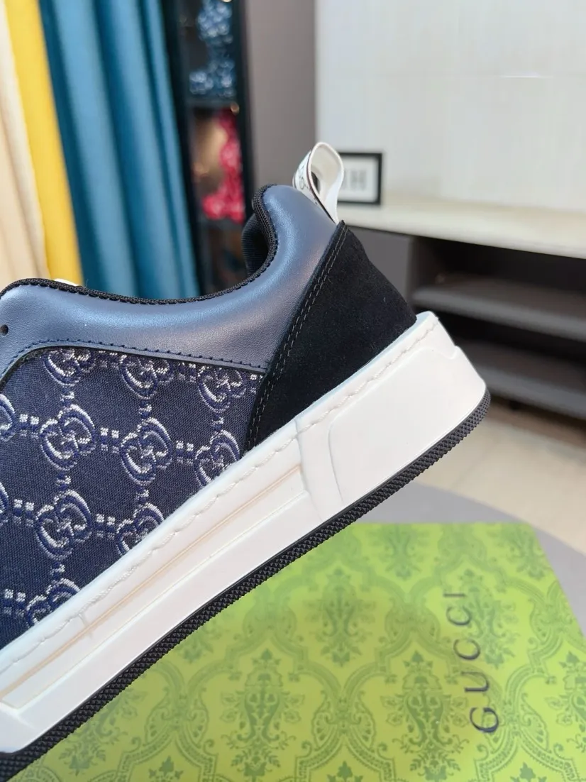 Men's shoes 💰420🌹🌹[GUCCI] Gucci's new lace-up casual men's shoes are on the market first, and the materials and workmanship are superior to all versions on the market. The highest quality shipped first-layer cowhide with imported original perforated materials➕genuine leather lining, privately molded soft outsole, high foot comfort, imported special materials highlight the brand's unique charm, high-end customization 38-44